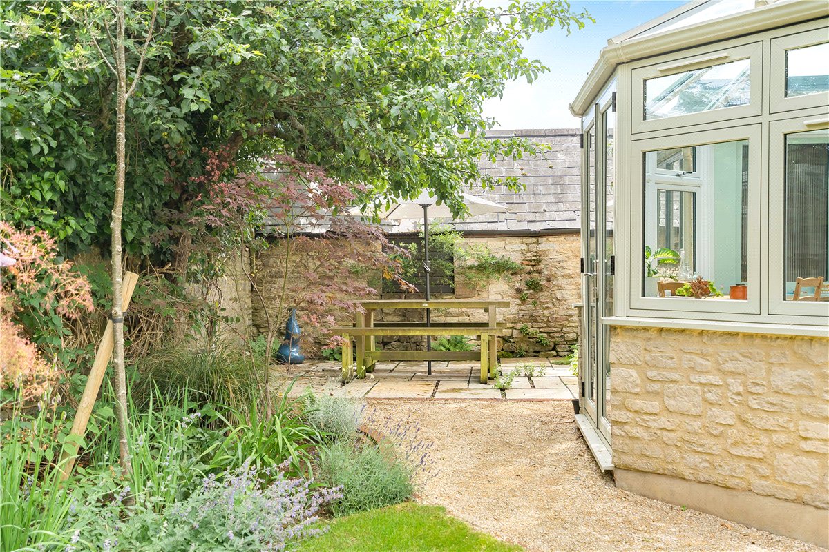 4 bedroom House, High Street, Islip, OX5 - Available, Image 27