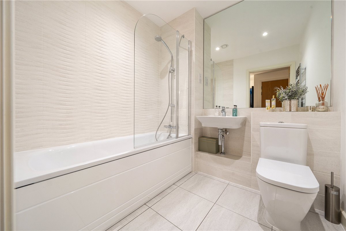 2 bedroom Flat, Percy Terrace, Bath, BA2 - Sold, Image 6