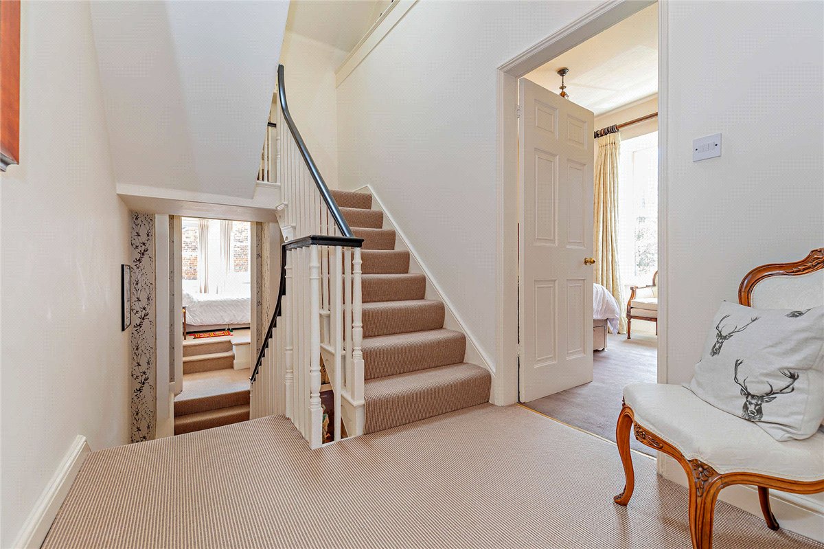 5 bedroom House, Church Square, Harrogate, HG1 - Available, Image 8