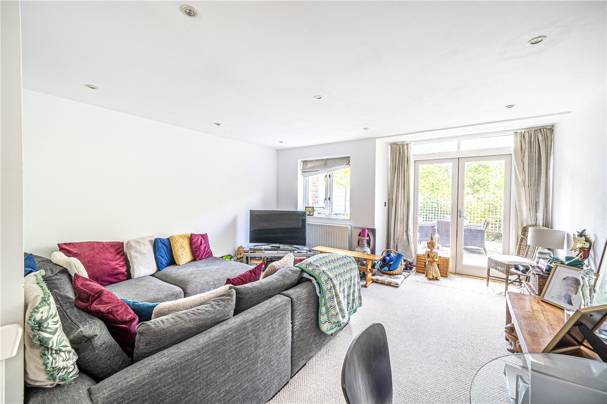 3 bedroom House, Park Road, Winchester, SO23 - Available, Image 3