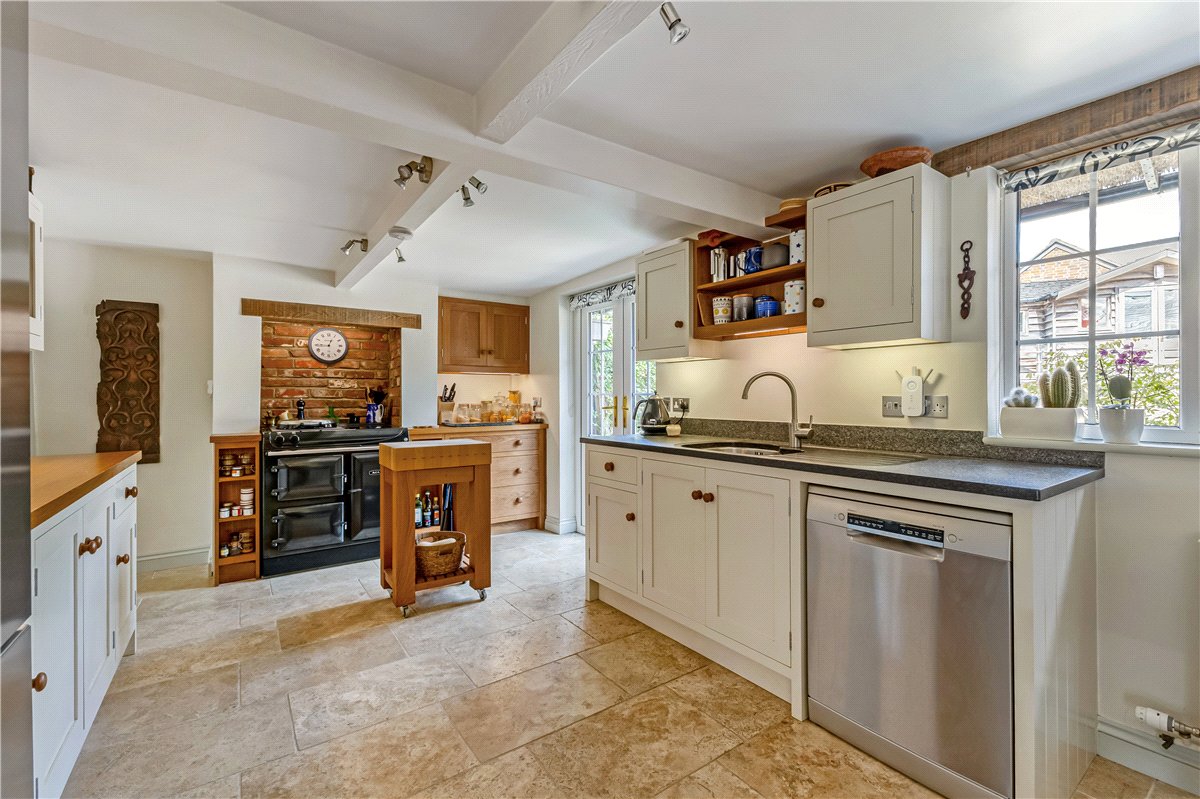 3 bedroom House, Woodborough, Pewsey, SN9 - Available, Image 4