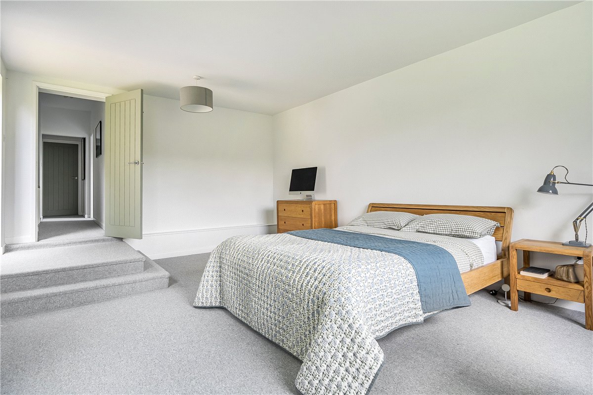4 bedroom House, Winsley Hill, Limpley Stoke, BA2 - Available, Image 11