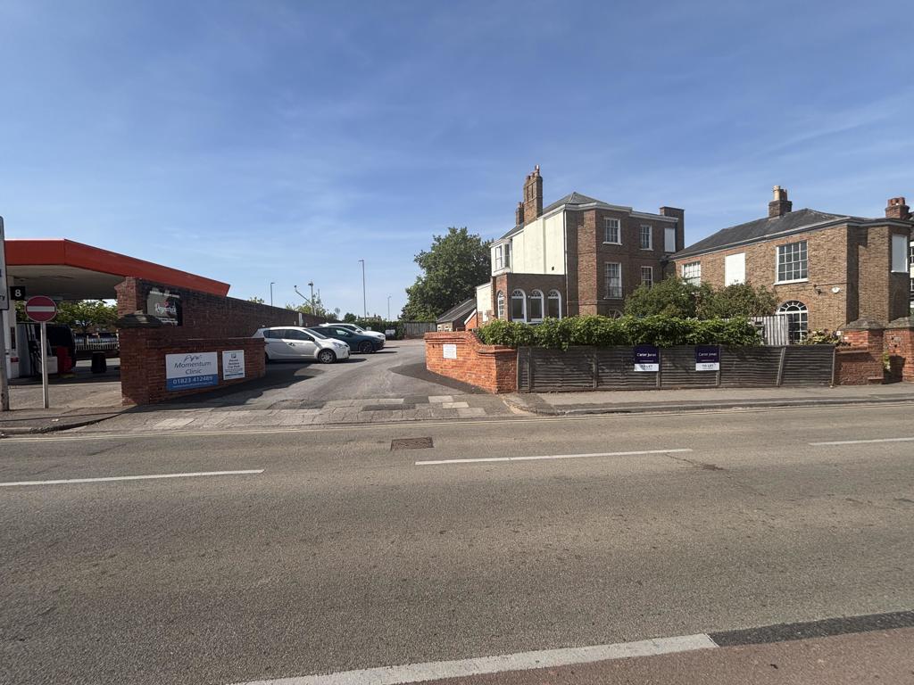 744 Sq Ft, Silver Street, Taunton, TA1 - Available, Image 2