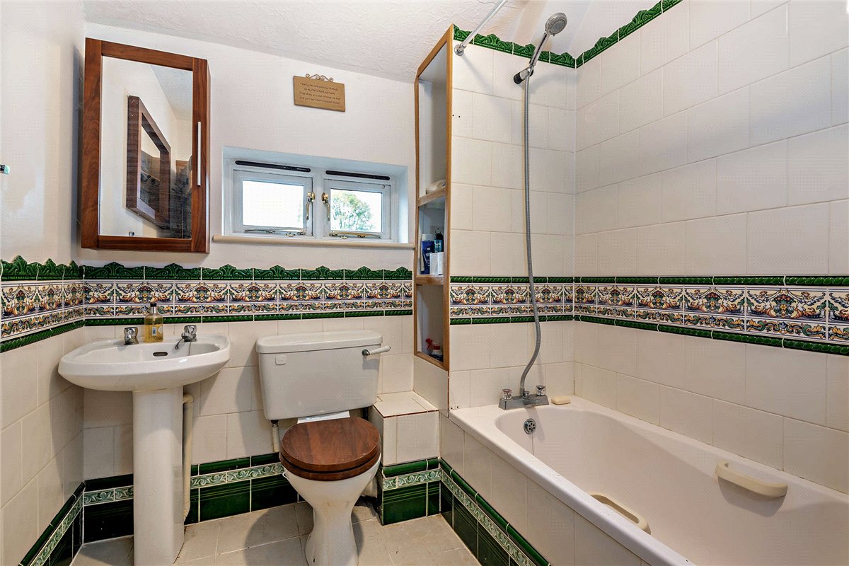 4 bedroom Barn Conversion, Snelsmore, Newbury, RG14 - Available, Image 12