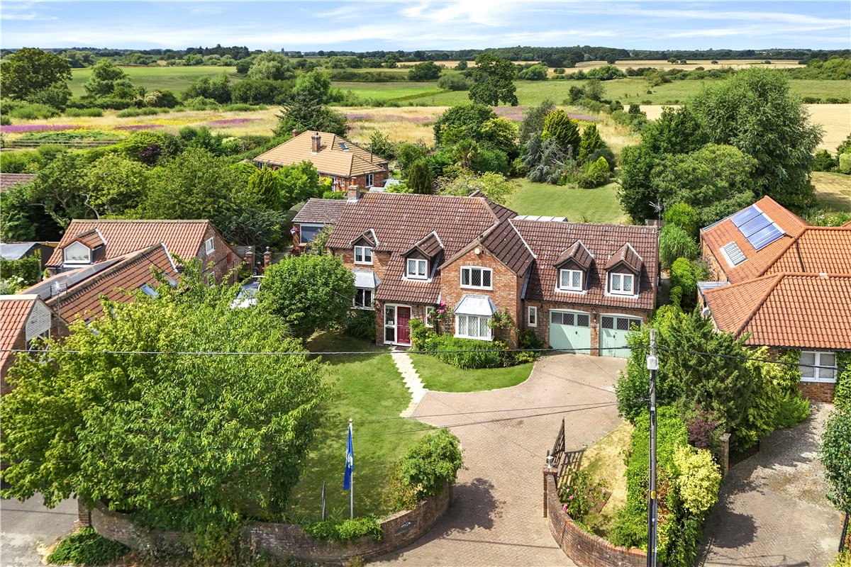 4 bedroom House, Main Street, Sutton on Derwent, YO41 - Available