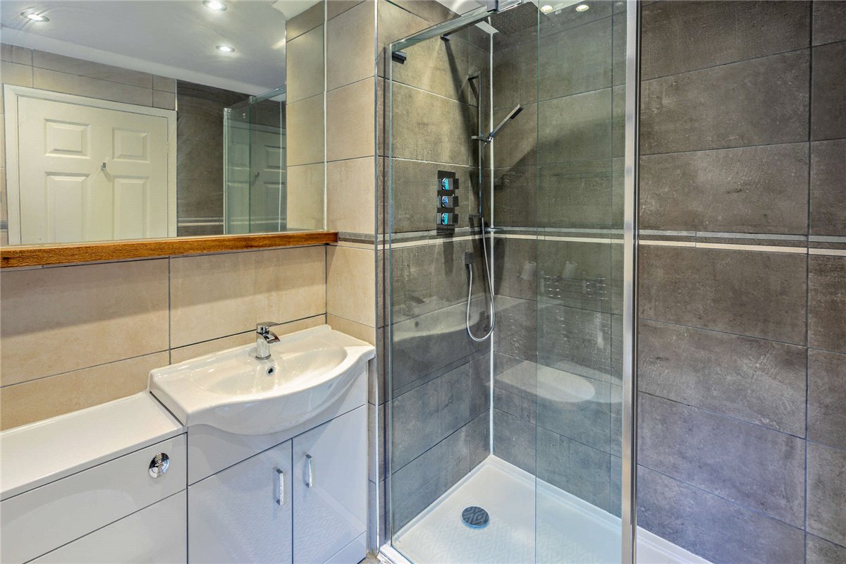 3 bedroom Flat, Kent Road, Harrogate, HG1 - Sold, Image 5