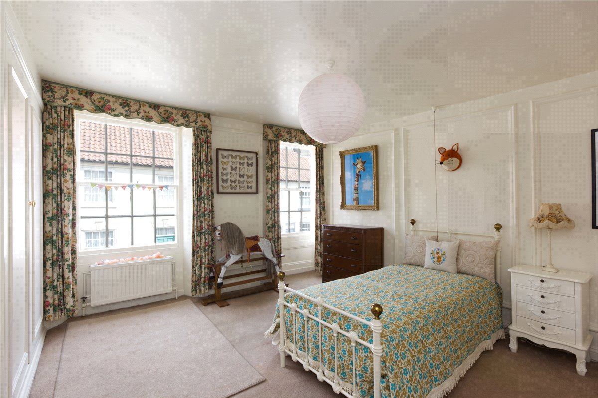 7 bedroom House, Westgate, Bridlington, YO16 - Available, Image 12