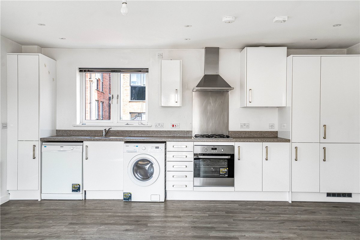 2 bedroom Flat, Vaynol Way, Whitehouse, MK8 - Available, Image 1