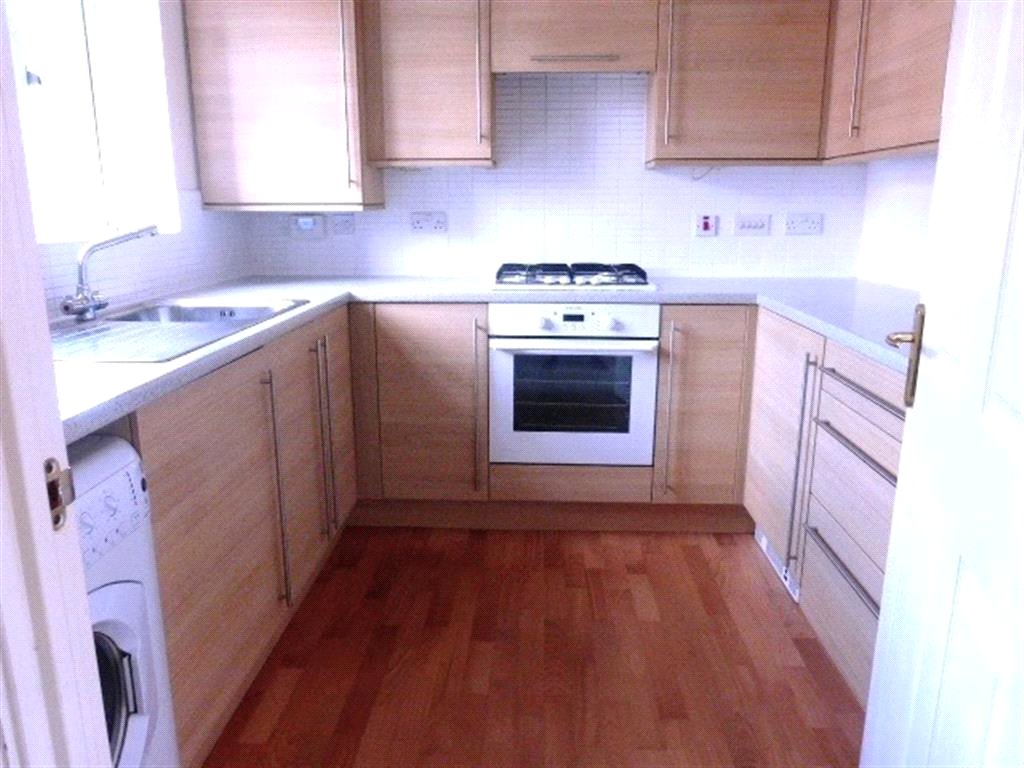 3 bedroom House, Bracken Way, Harworth, DN11 - , Image 3
