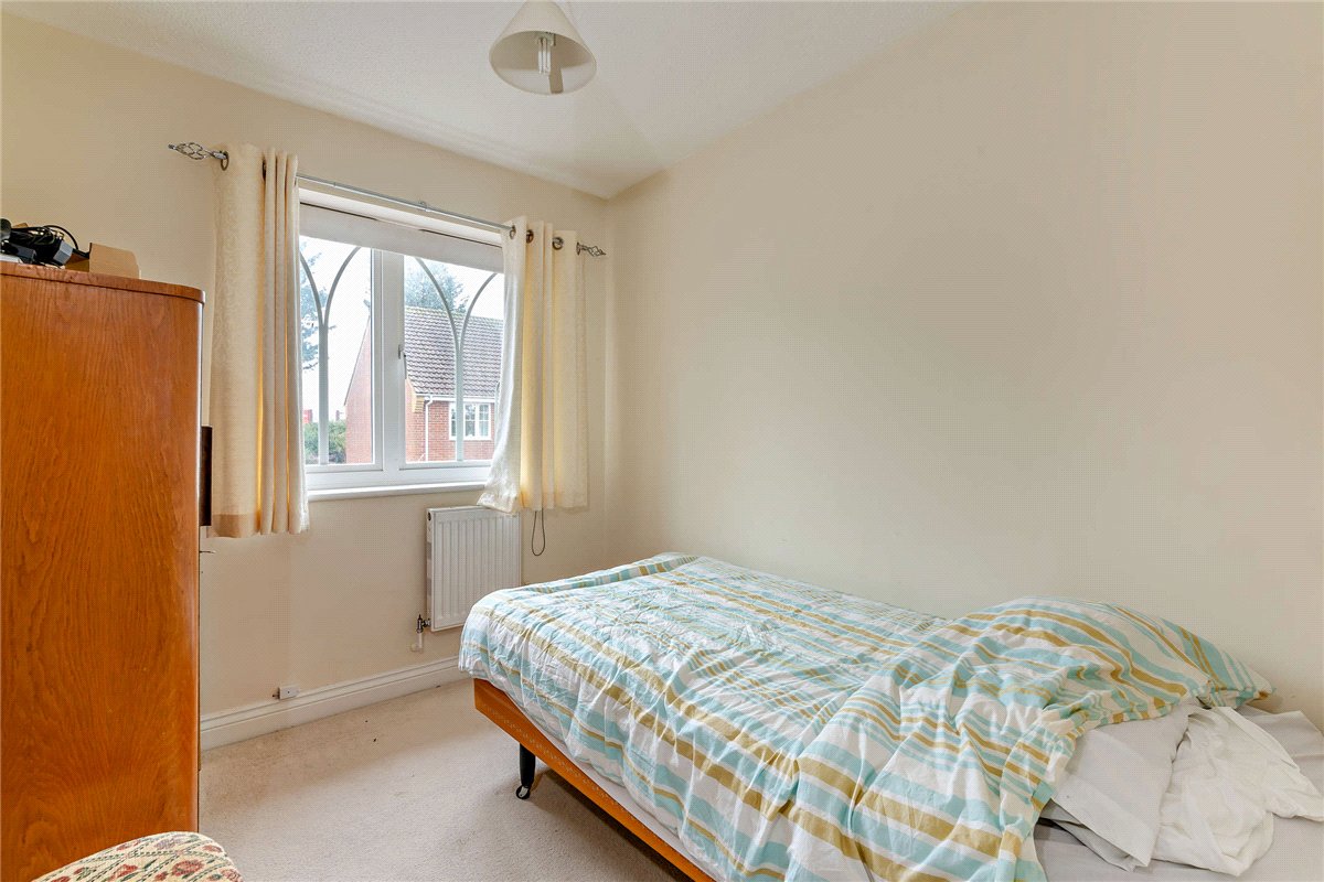 3 bedroom House, Horseshoe End, Newbury, RG14 - Sold STC, Image 9