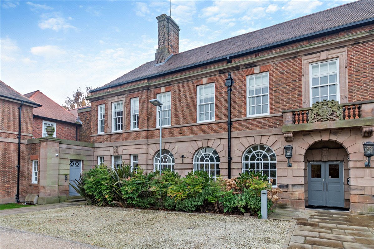 2 bedroom Flat, North Park Road, Harrogate, HG1 - Sold