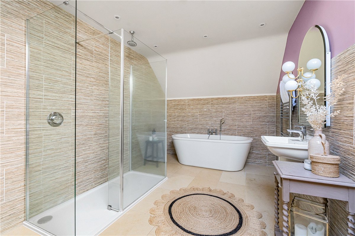 5 bedroom Barn Conversion, Pearce Courtyard, Oakley, HP18 - Available, Image 27