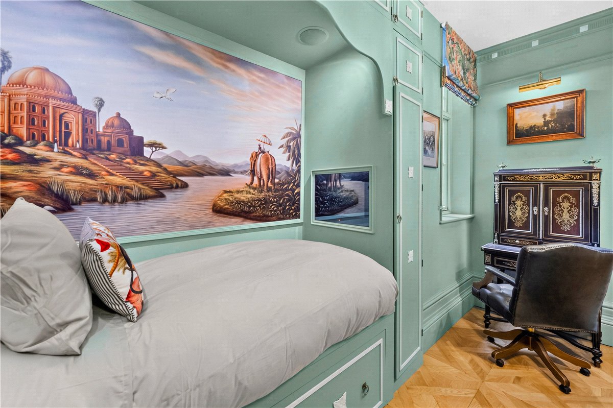 2 bedroom Flat, Pembridge Square, Notting Hill Gate, W2 - Available, Image 5