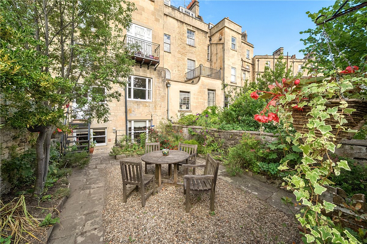 2 bedroom Maisonette, St. James's Square, Bath, BA1 - Sold STC, Image 1