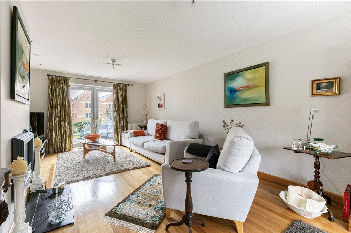 4 bedroom House, Edgar Road, Winchester, SO23 - Available, Image 4