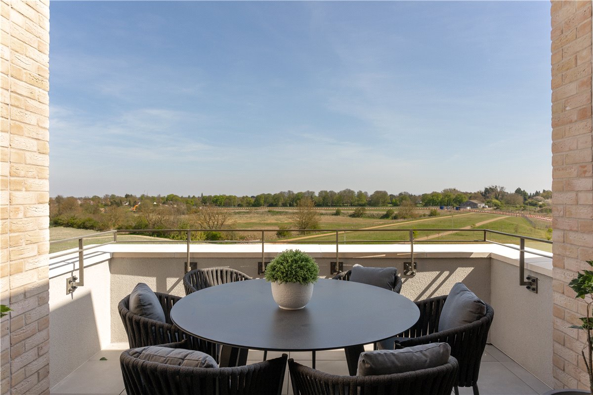 3 bedroom Flat, Eddington Avenue, Eddington, CB3 - Available