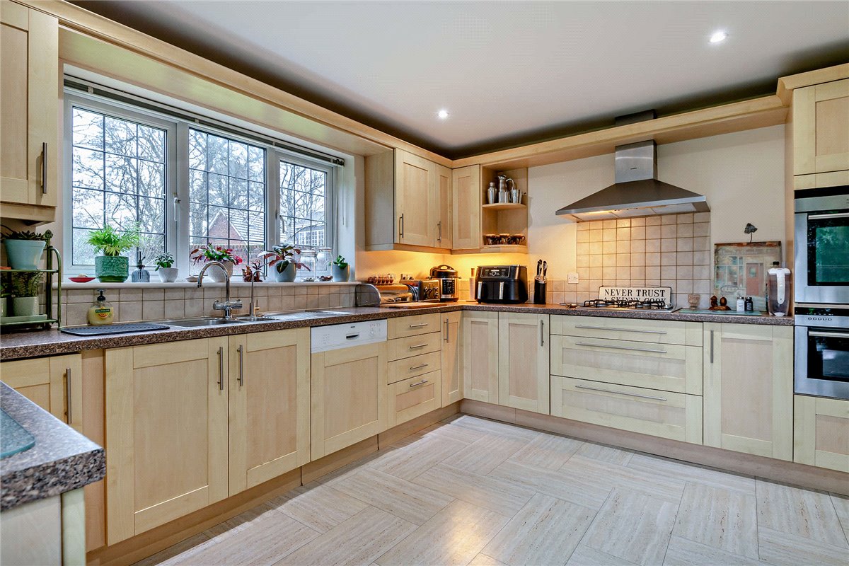 4 bedroom House, Garden Close Lane, Newbury, RG14 - Sold STC, Image 2