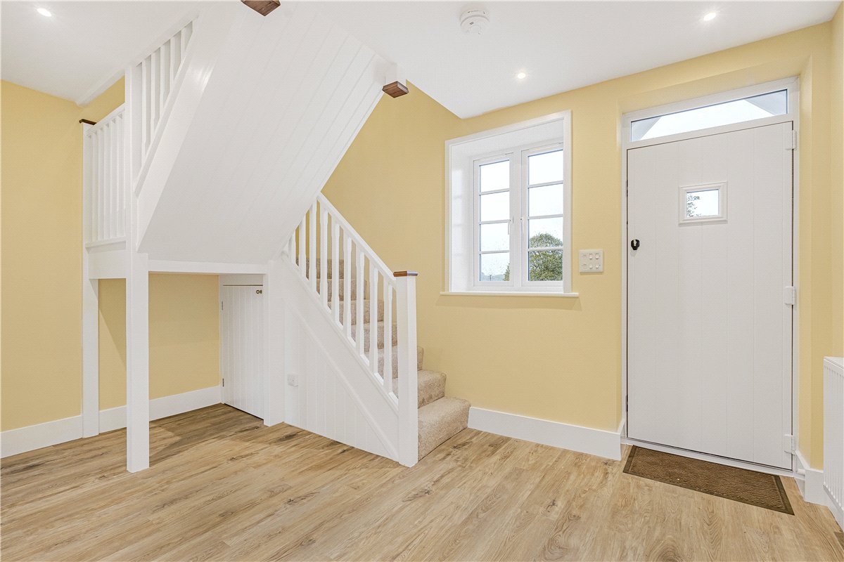 4 bedroom House, Ardley Road, Middleton Stoney, OX25 - Available, Image 9