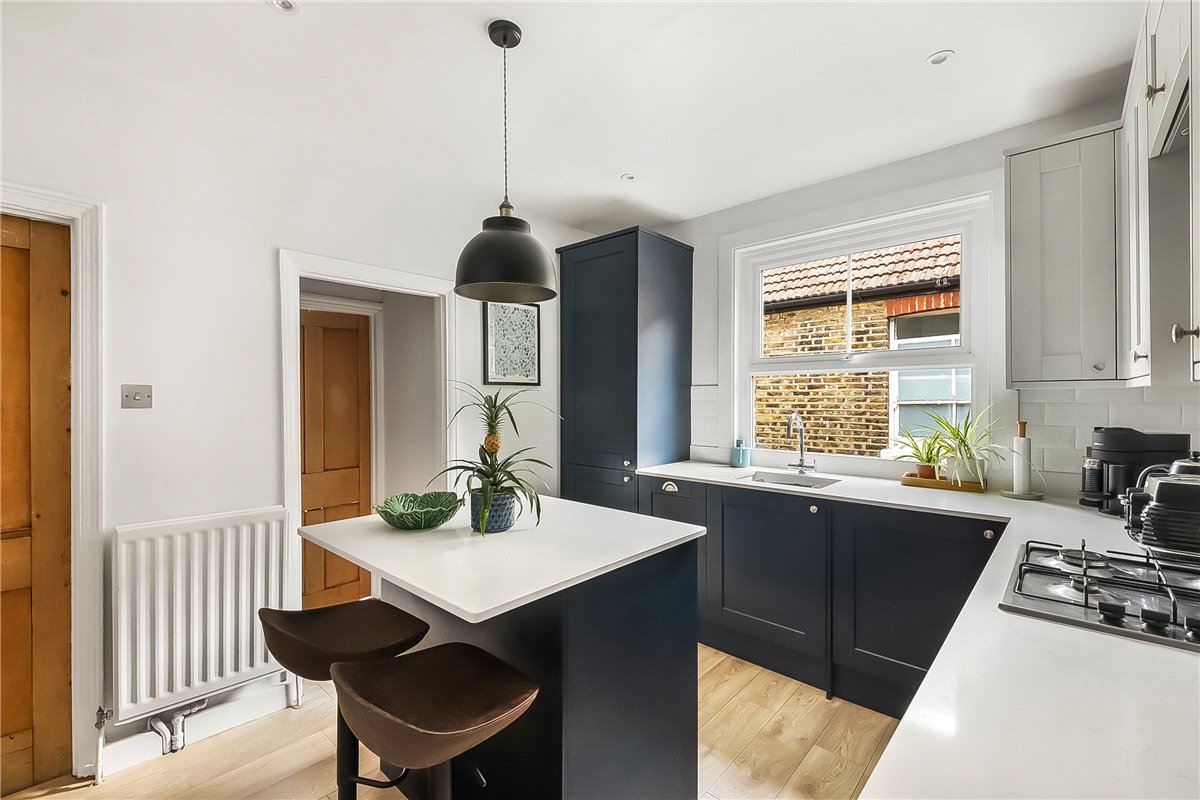 3 bedroom Maisonette, Tranmere Road, London, SW18 - Available, Image 10