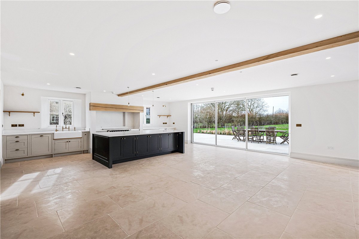 5 bedroom House, Lower End, Alvescot, OX18 - Sold, Image 4