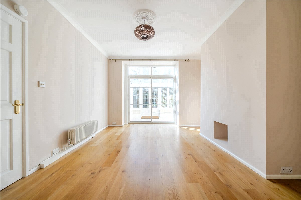 2 bedroom Maisonette, New King Street, Bath, BA1 - Sold, Image 2