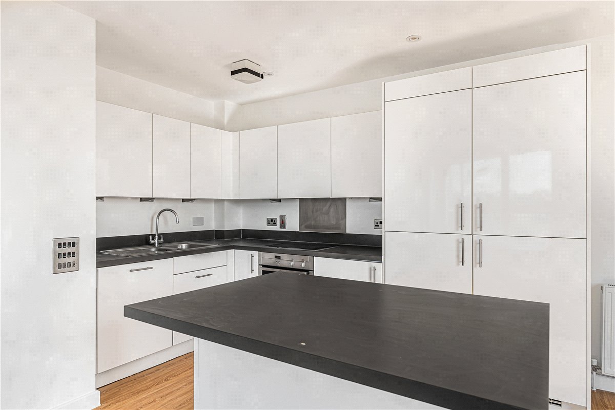 2 bedroom Flat, Park Village East, London, NW1 - Available, Image 5