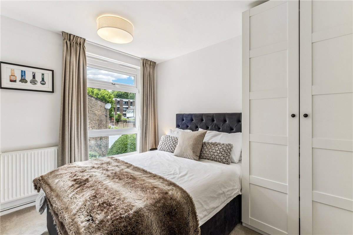 2 bedroom Flat, Bell Drive, London, SW18 - , Image 7