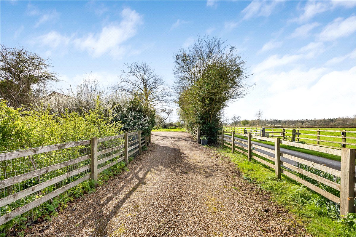 4 bedroom House, Weston-on-the-Green, Bicester, OX25 - Available, Image 18