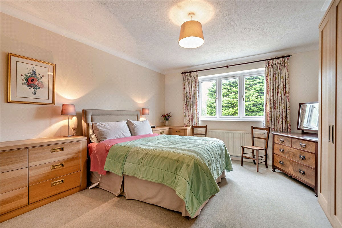 5 bedroom Bungalow, Long Grove, Upper Bucklebury, RG7 - Available, Image 7