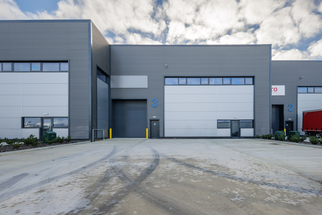 6750 Sq Ft, Botany Way, Purfleet, RM19 - Available
