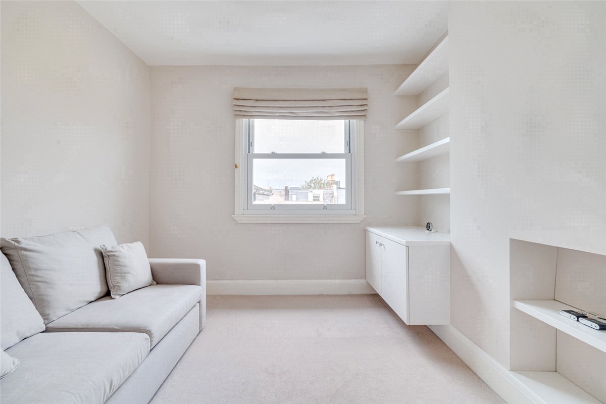 2 bedroom Flat, Whittingstall Road, London, SW6 - Available, Image 11