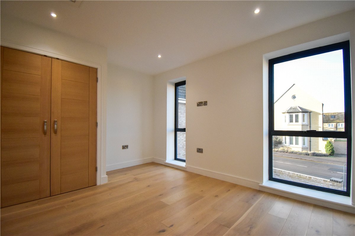 2 bedroom House, High Street, Chesterton, CB4 - Available, Image 5