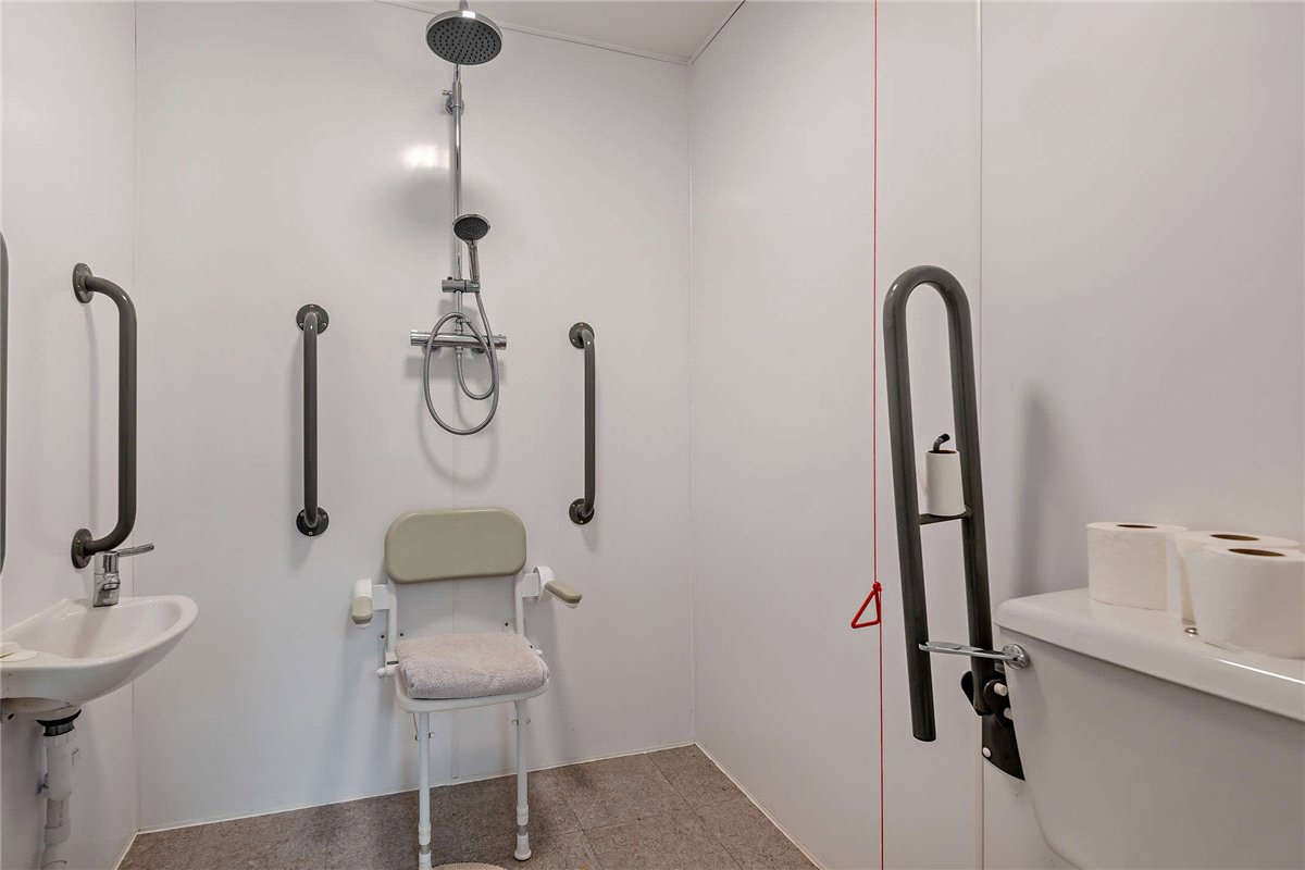 6 bedroom House, Burys Bank Road, Greenham, RG19 - Sold STC, Image 14