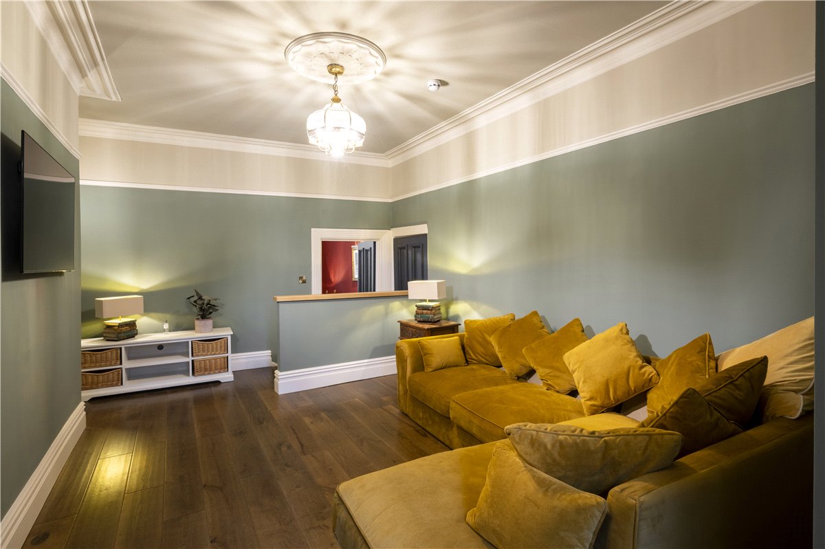 6 bedroom House, Harlow Moor Drive, Harrogate, HG2 - Let Agreed, Image 8
