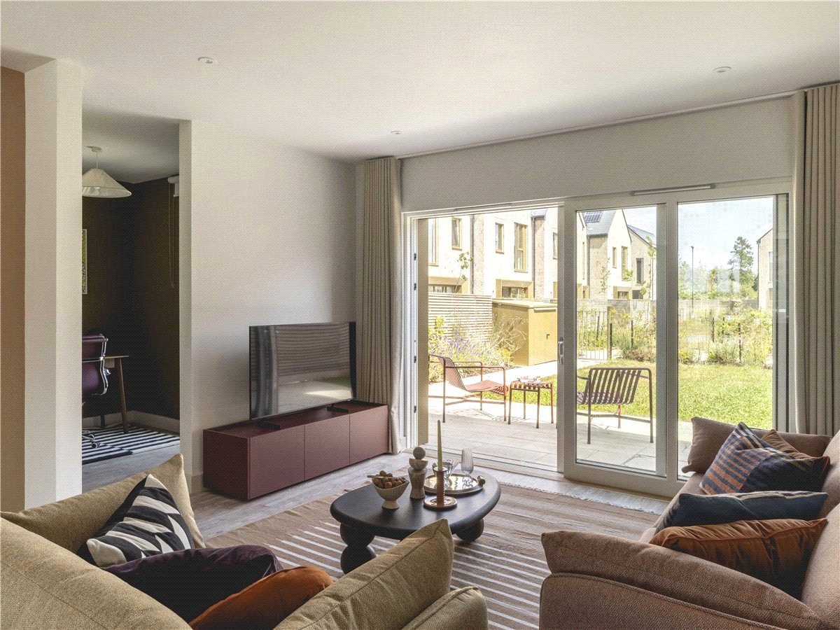 3 bedroom House, Milne Avenue, Cambridge, CB3 - Available, Image 1