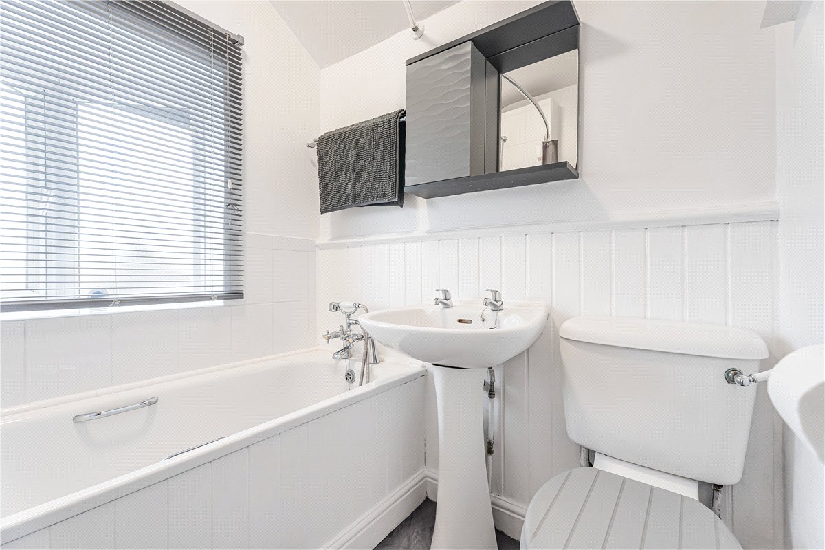 3 bedroom House, Derwent Avenue, Headington, OX3 - Sold STC, Image 2