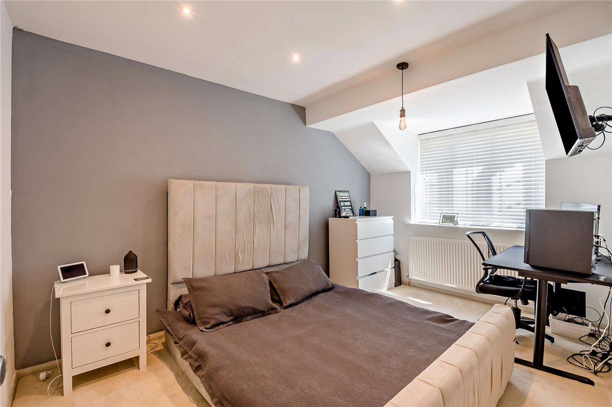 6 bedroom House, Hall Lane, Ledston, WF10 - Sold STC, Image 10