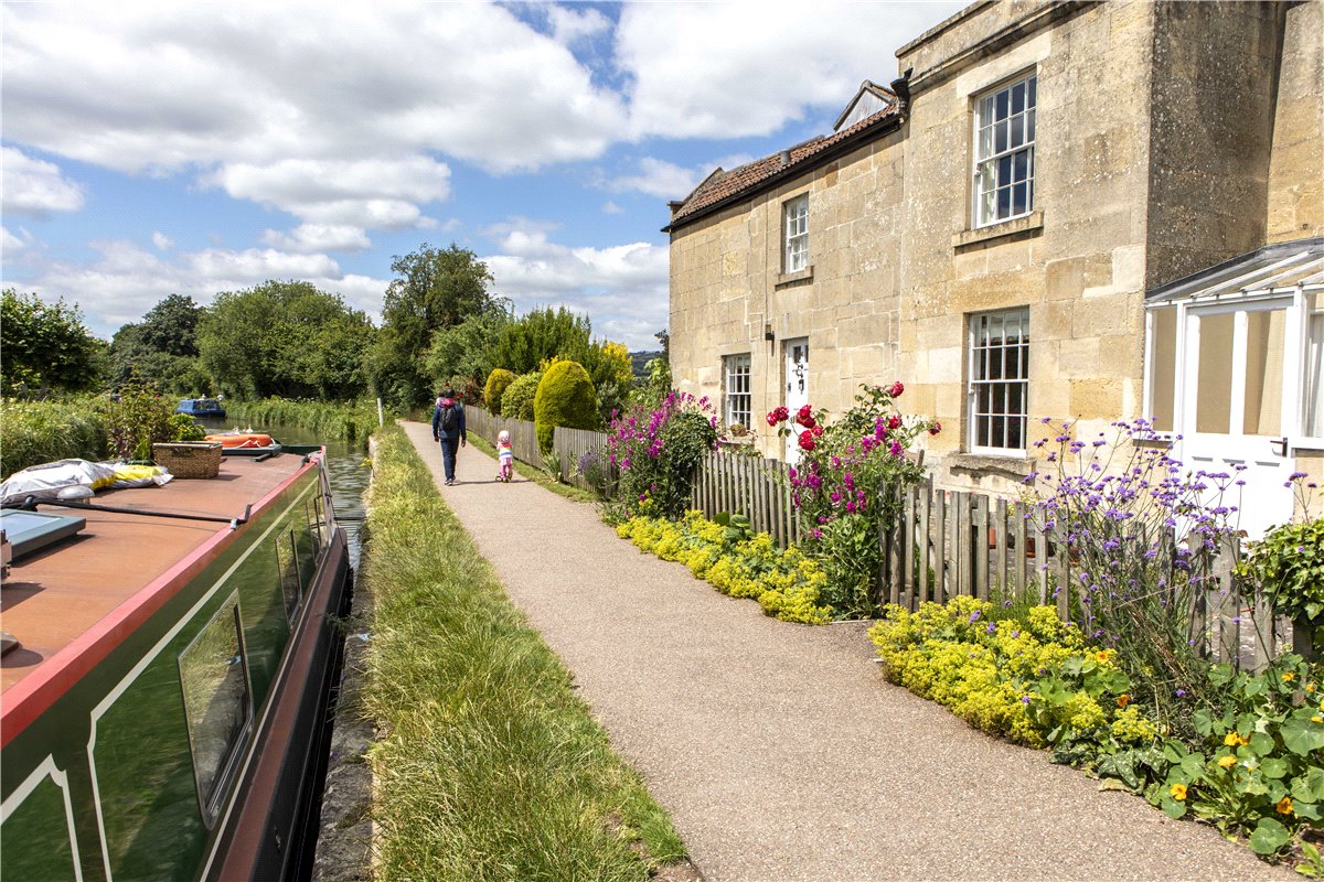 4 bedroom House, Canal Terrace, Bathampton, BA2 - Sold