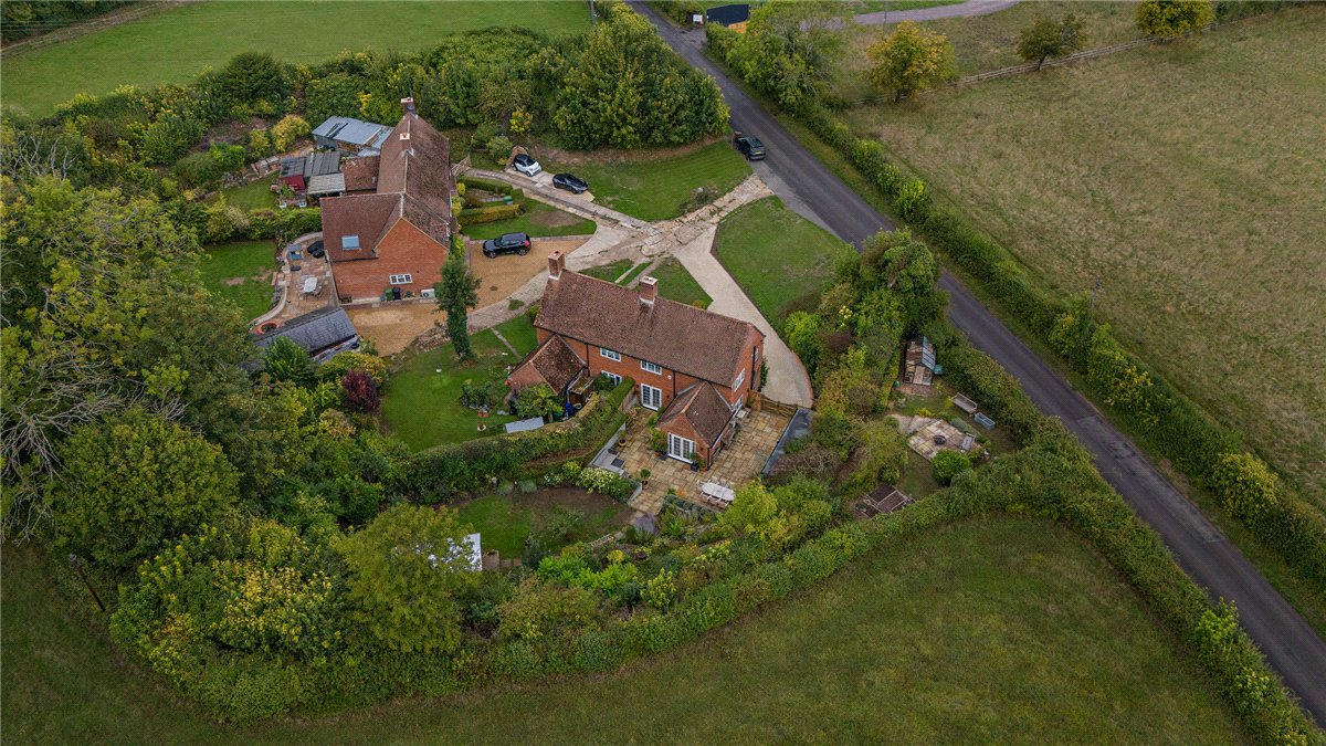 3 bedroom House, Ecchinswell, Newbury, RG20 - Available, Image 26