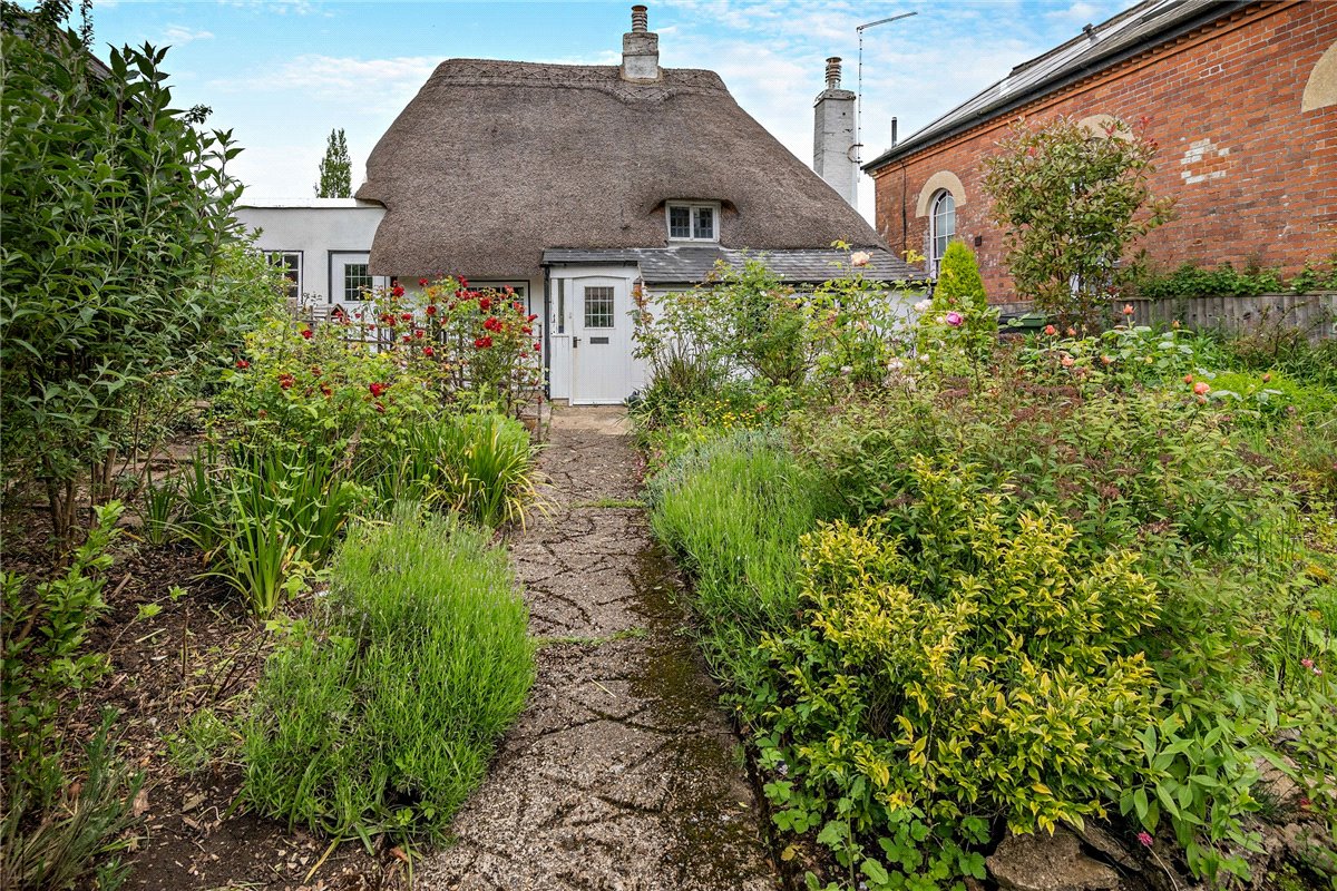 1 bedroom House, The Thicket, Leckhampstead, RG20 - Sold