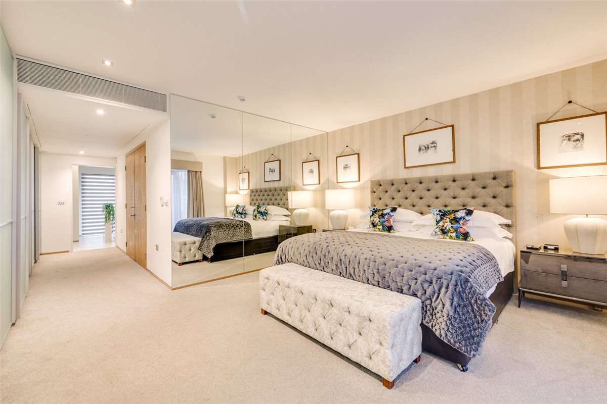 4 bedroom House, Cheval Place, Knightsbridge, SW7 - Available, Image 6