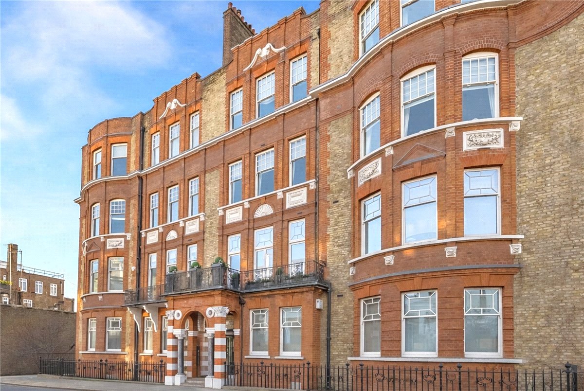 4 bedroom Flat, Wynnstay Gardens, Kensington, W8 - Available, Image 17