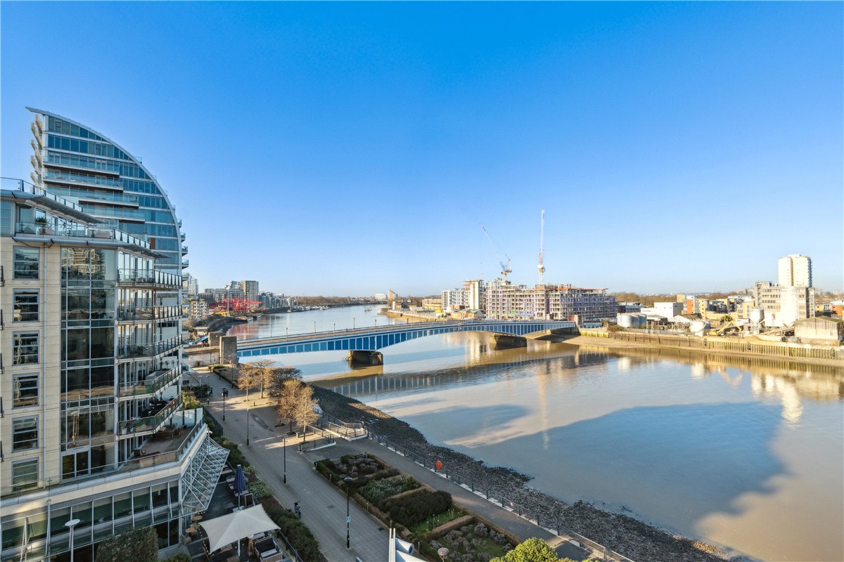 3 bedroom Flat, Commodore House, Battersea Reach, SW18 - Sold, Image 4