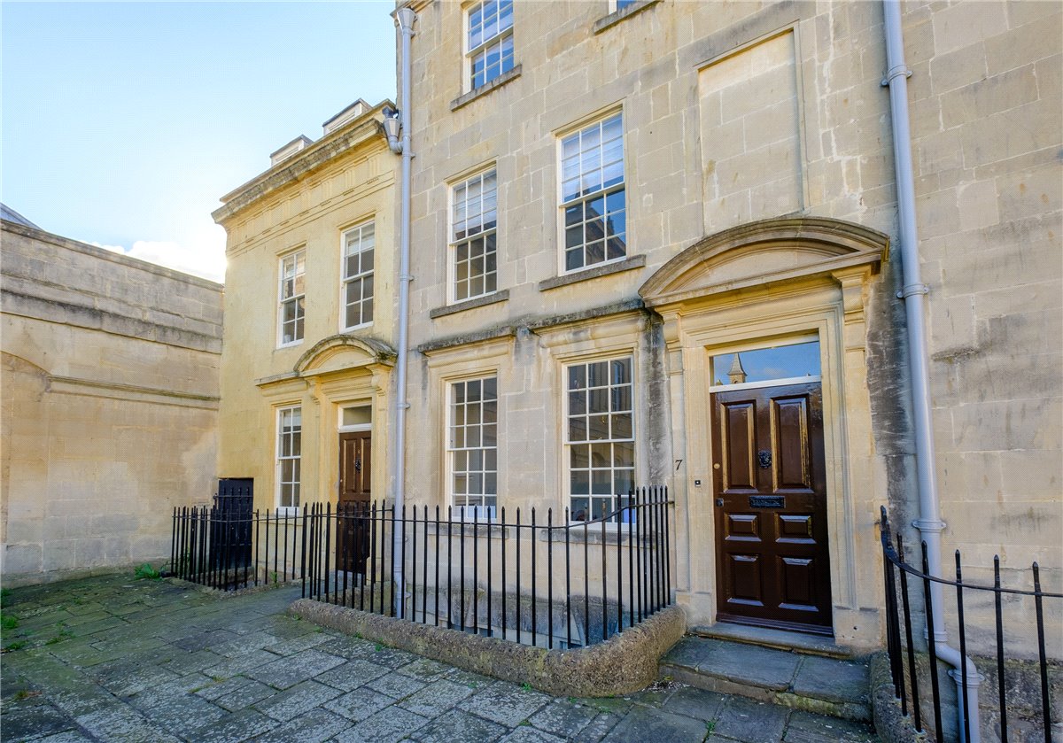 3 bedroom House, Beauford Square, Bath, BA1 - 
