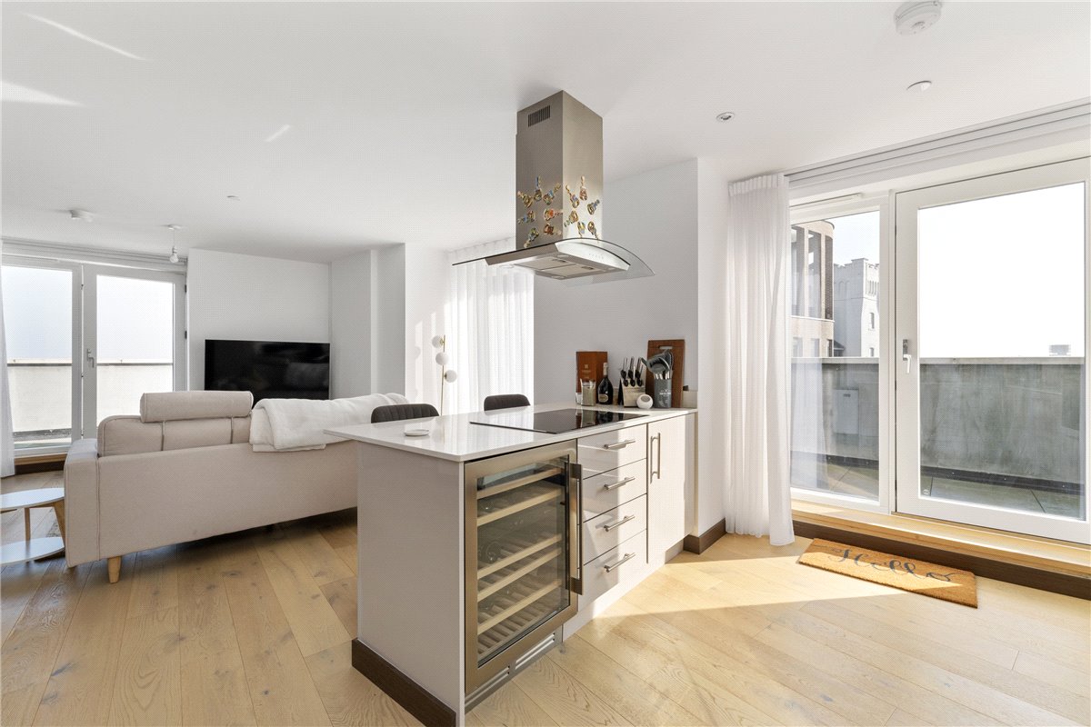 2 bedroom Flat, Station Square, Cambridge, CB1 - Sold, Image 9