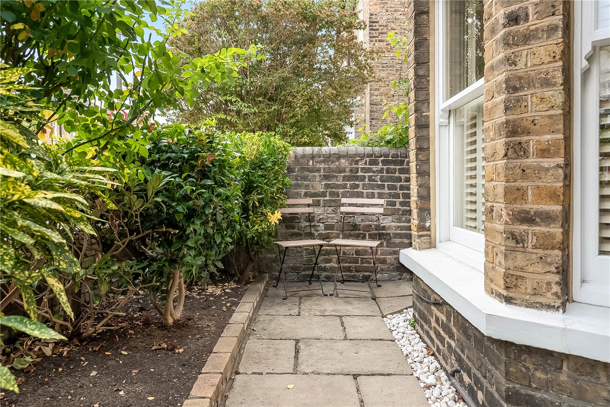 2 bedroom House, Nottingham Road, London, SW17 - Available, Image 15
