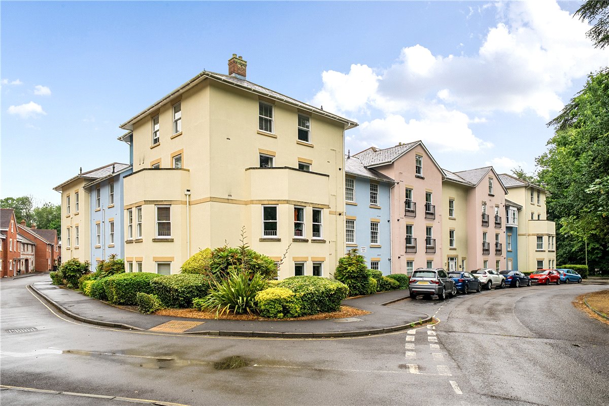 2 bedroom Flat, Winton Close, Winchester, SO22 - Sold