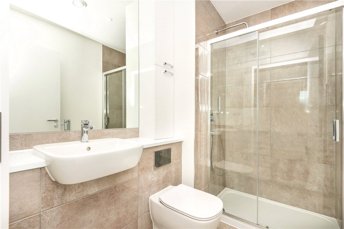 2 bedroom Flat, Heartwell Avenue, London, E16 - Let Agreed, Image 11