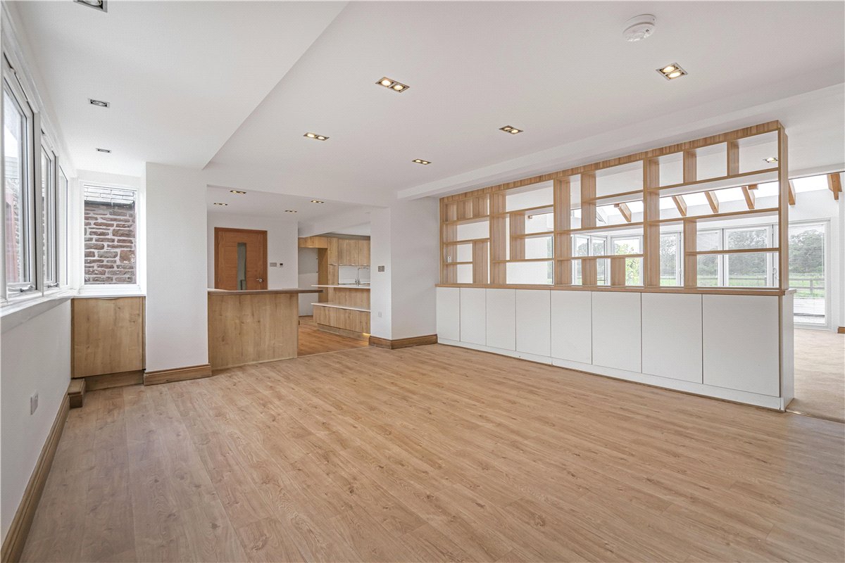 6 bedroom Barn Conversion, Skirsgill Lane, Eamont Bridge, CA10 - Available, Image 31