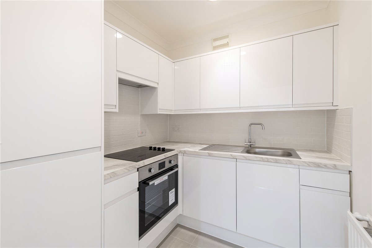 1 bedroom Flat, Chesham Place, Belgravia, SW1X - Available, Image 3